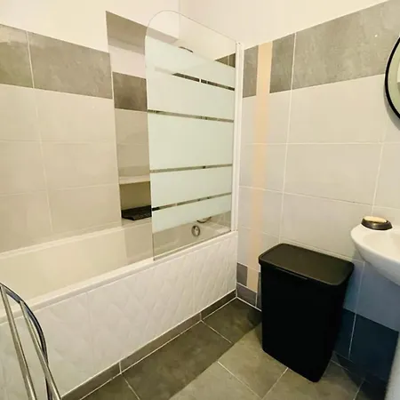 Appartement 60m With Terrace In