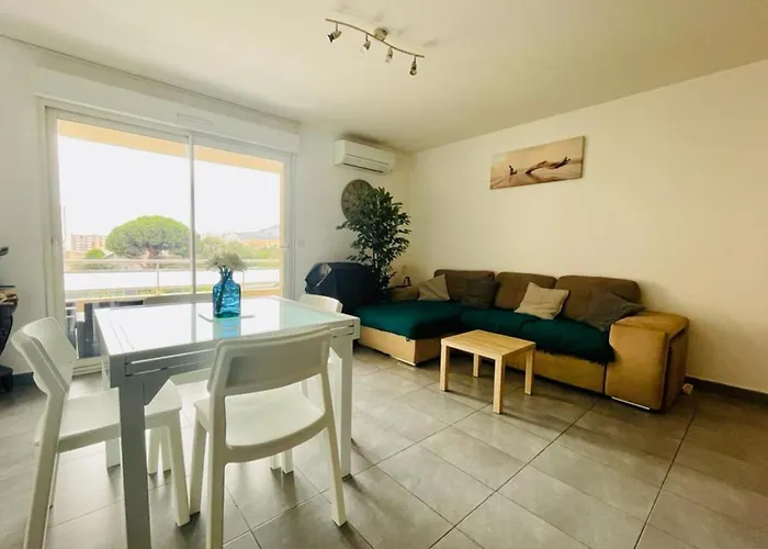 60m With Terrace In Apartment *